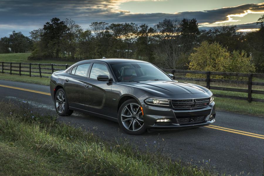  Dodge Charger R/T Road & Track 2015 года  (фото 21 из 28)